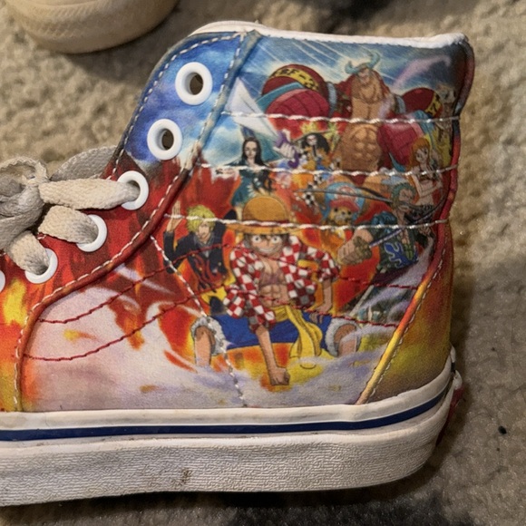 Boys vans worn but still in good condition. - Picture 6 of 6